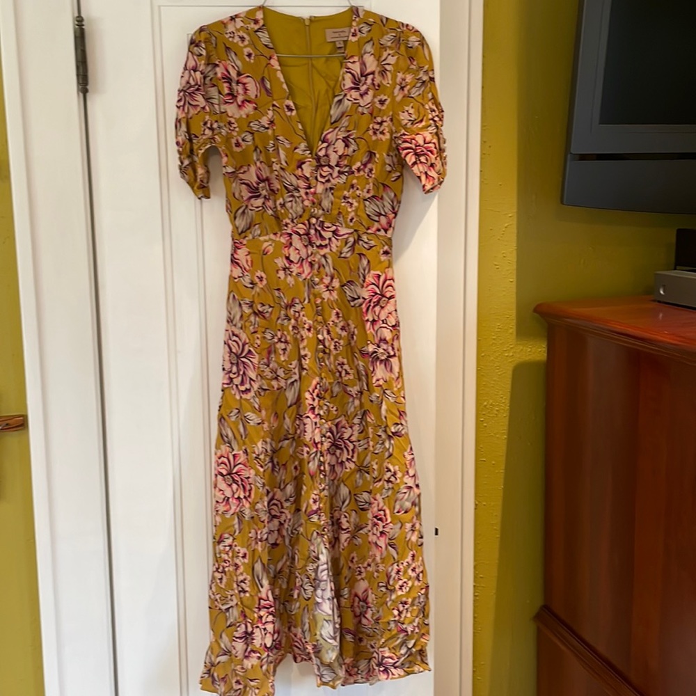 Floral zip back 100% vintage Viscose dress